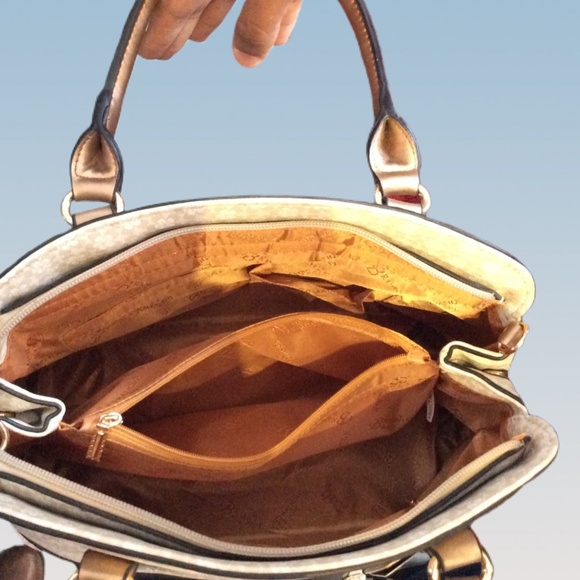 White Twinkle Star Brangio Italy Purse - Picture 4 of 5